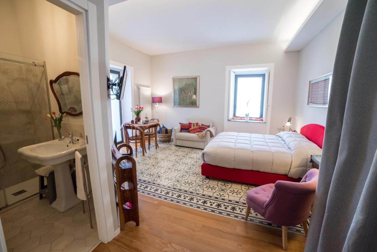 Le Rondini Della Pietrasanta Apartment Napoli Ngoại thất bức ảnh